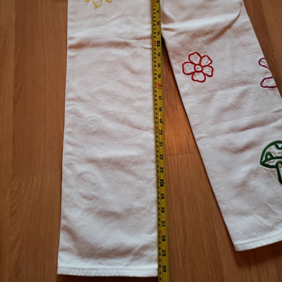 PacSun Women's 22 XXS Low Rise Carpenter Embroidered Jeans White Mushroom Flower - Picture 5 of 10